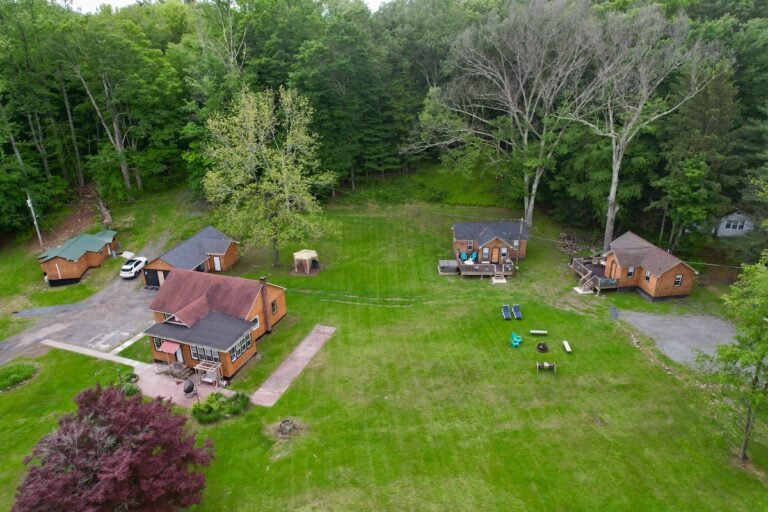 Aerial view of Breeze Lawn guest houses and the surrounding green lawn